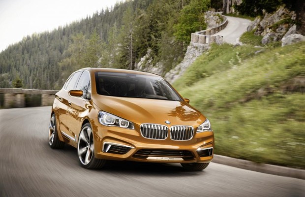 BMW Active Tourer Outdoor - Mit Kran an Bord