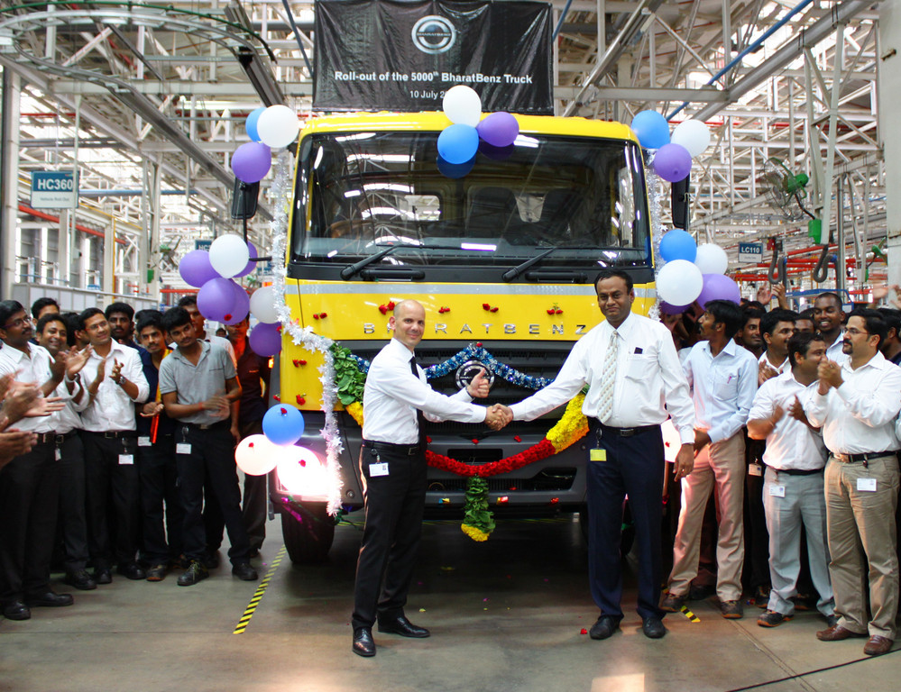 Daimler Trucks feiert erstes Produktionsjubiläum in Indien