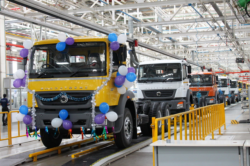 Daimler Trucks feiert erstes Produktionsjubiläum in Indien