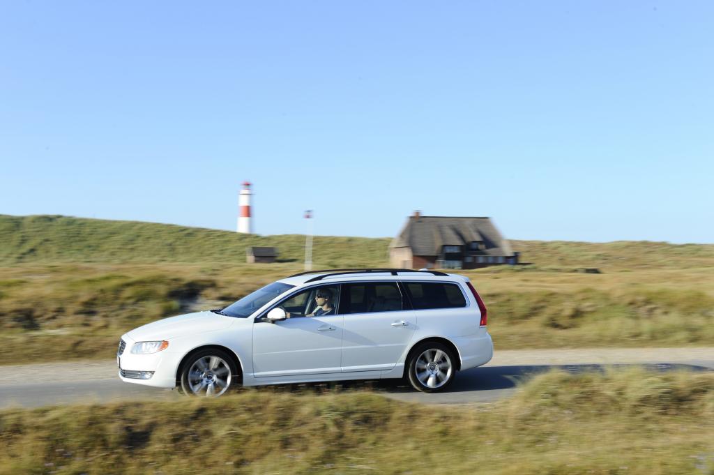 Das Jahr 2013 hat gerade erst die erste Halbzeit absolviert, da präsentiert der schwedische Automobilhersteller Volvo bereits die Modelle für das Jahr 2014, hier den V70