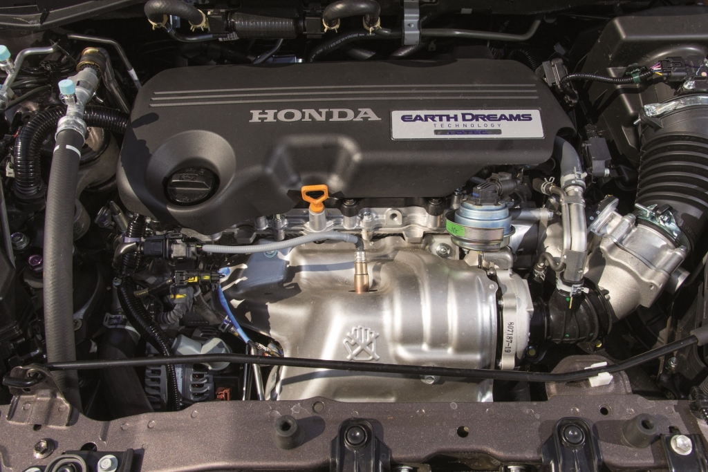 Der 1,6-Liter ist knapp 50 Kilogramm leichter als der 2,2-Liter.
