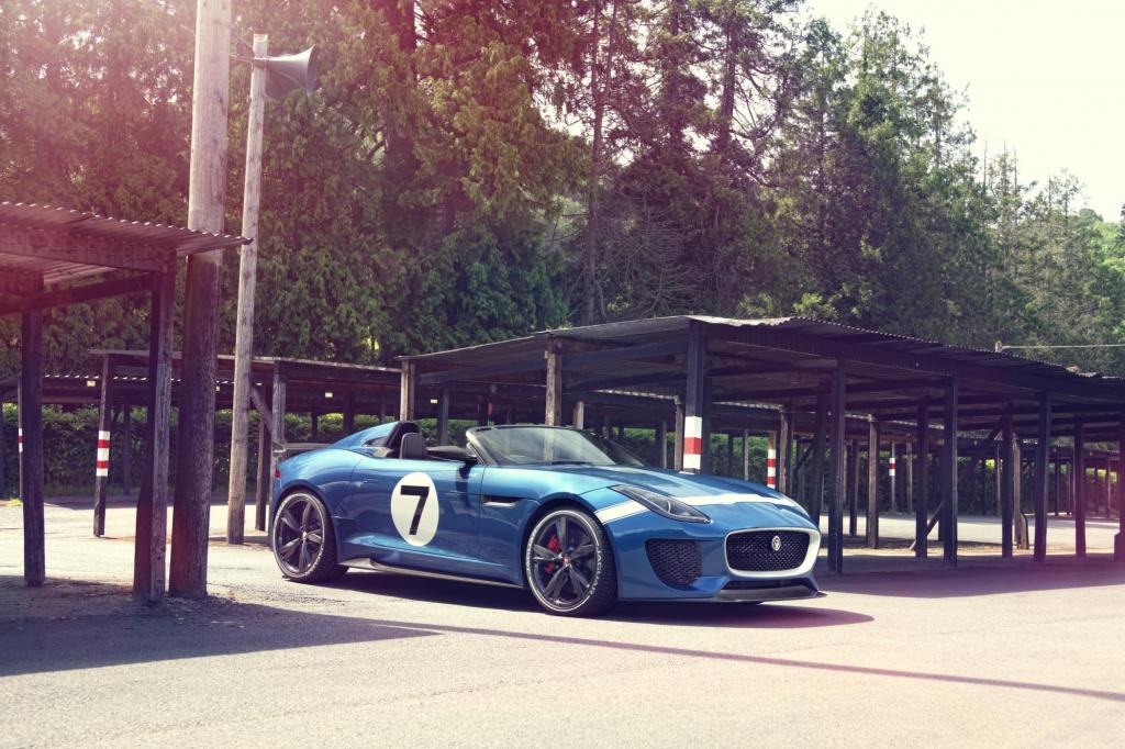 Der V8-Kompressormotor leistet 550 PS