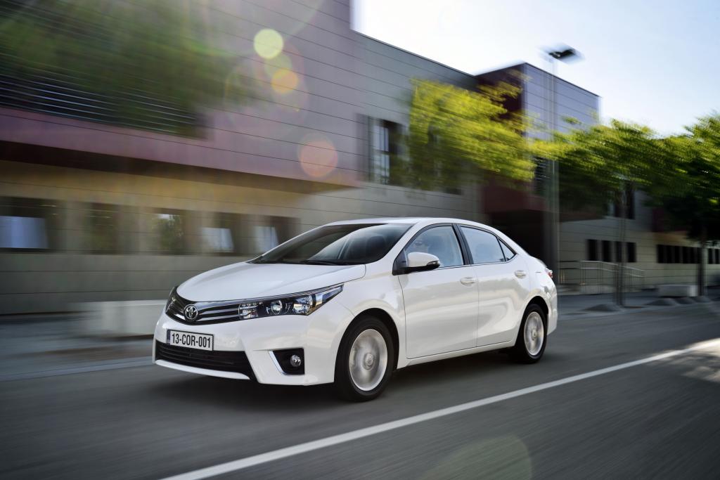 Die Toyota Corolla Limousine kommt 2014 nach Deutschland