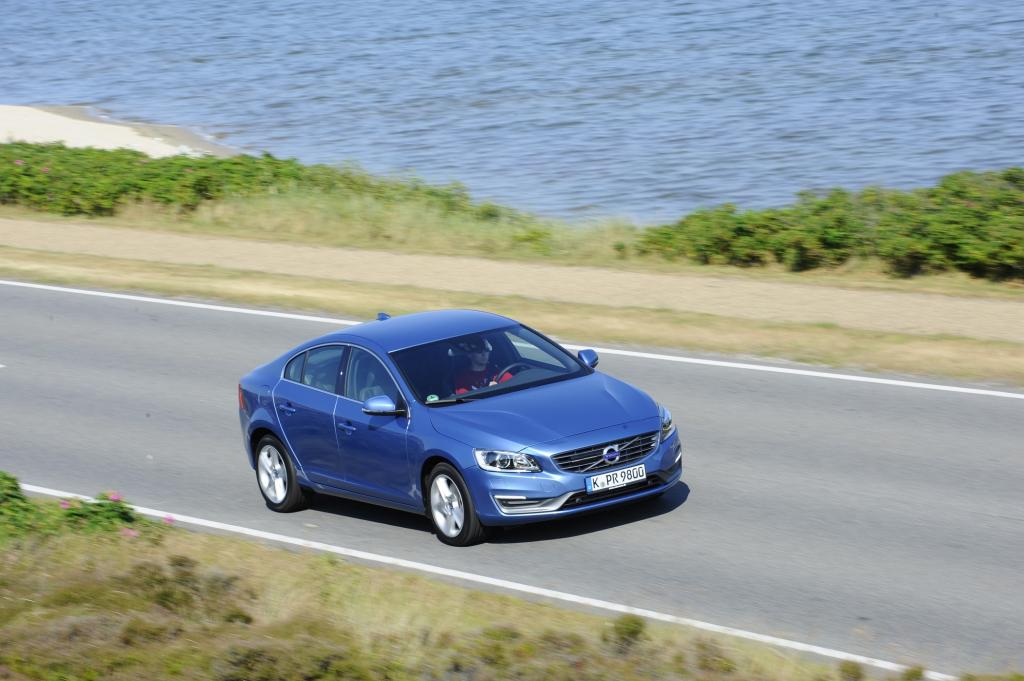 Ebenfalls erhältlich für den Volvo S60 (im Bild), V60 und XC60 ist der optionale Cross Traffic Alert