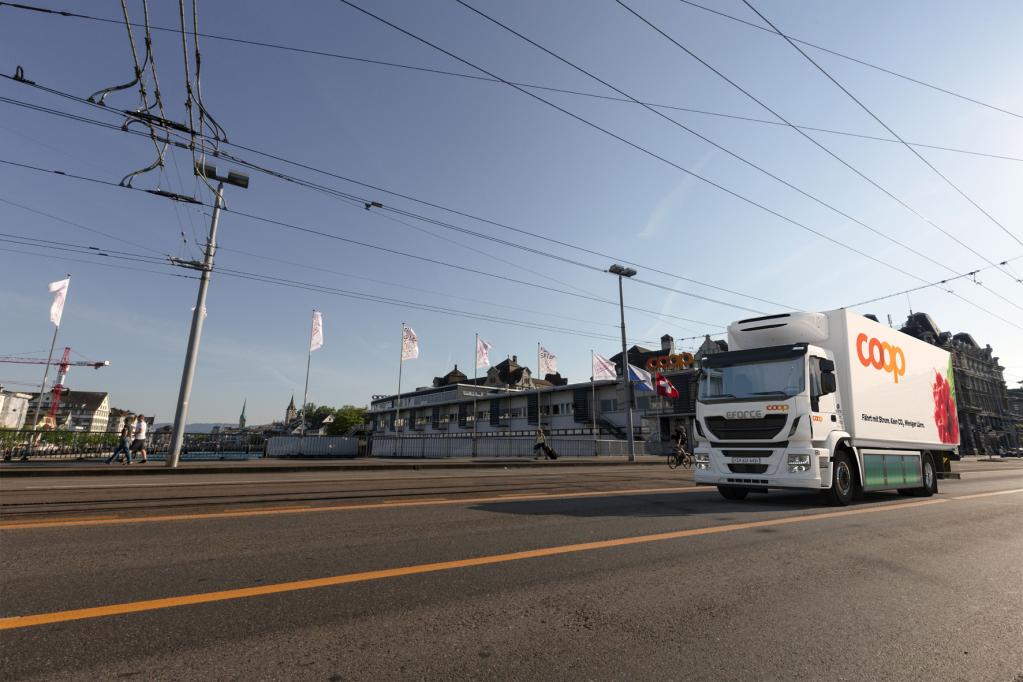 Elektro-Lkw feiert in der Schweiz Weltpremiere
