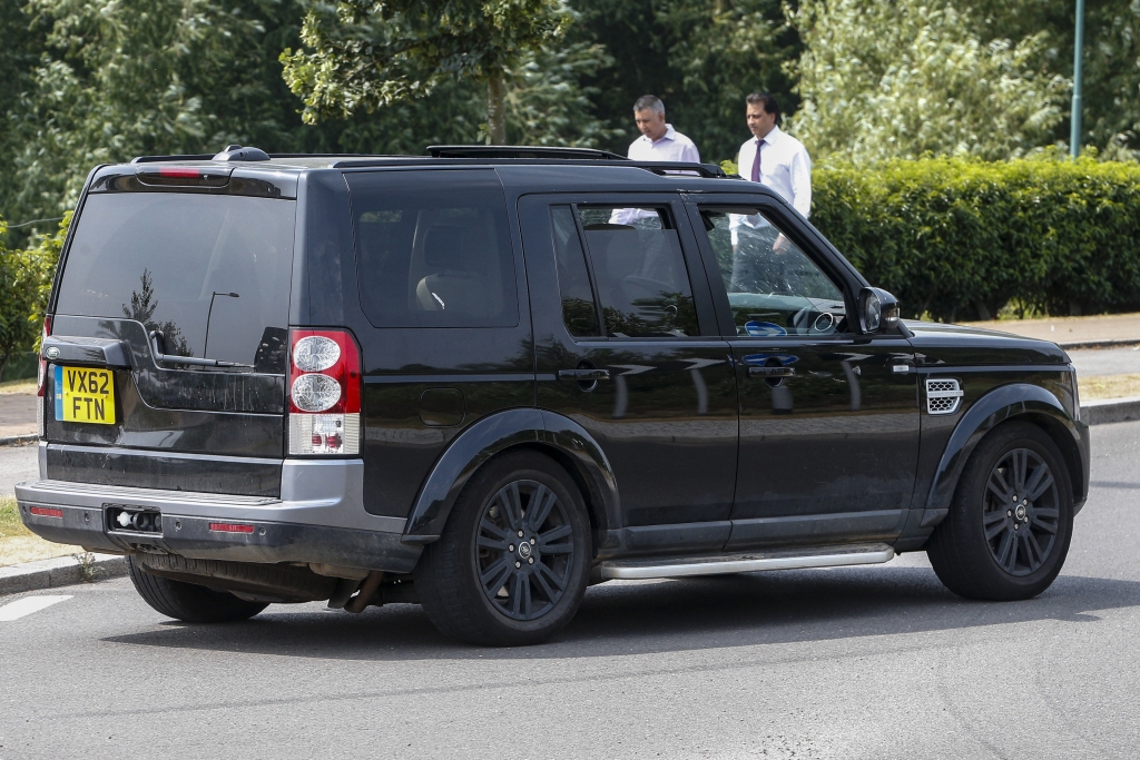Erwischt: Erlkönig Land Rover Discovery Facelift – Erkenne den Unterschied