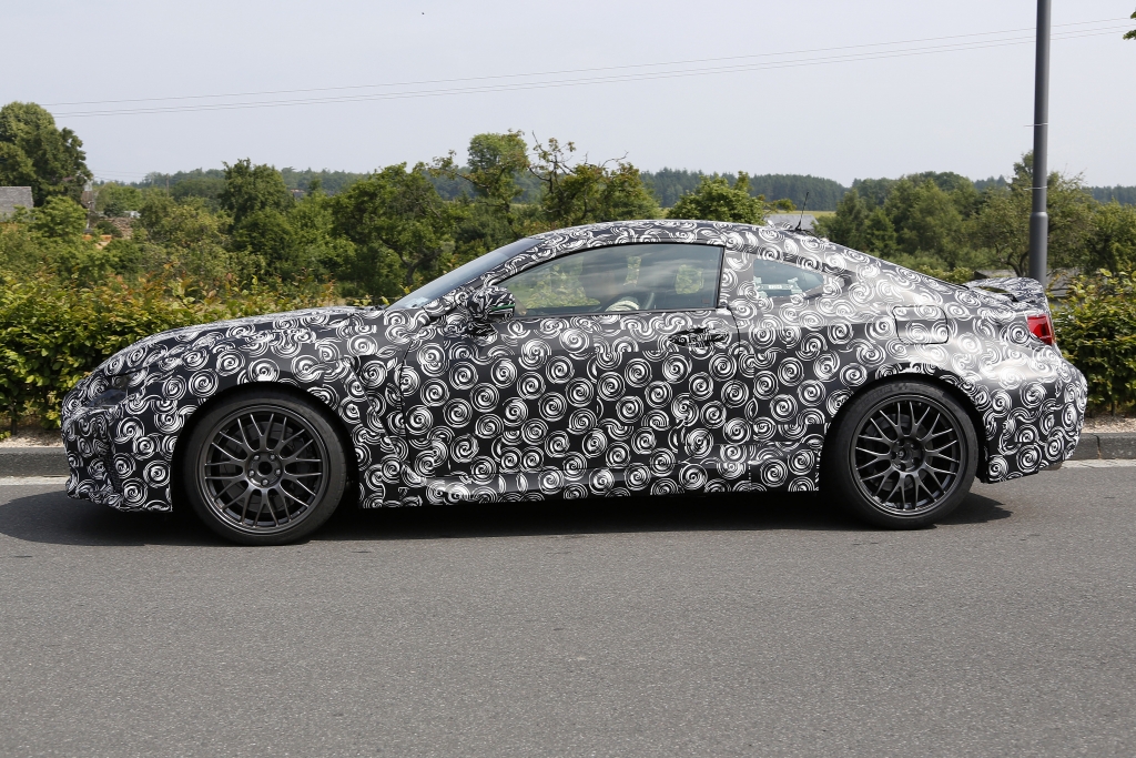 Erwischt: Erlkönig Lexus IS-F Coupé – Wie ist dein Name?