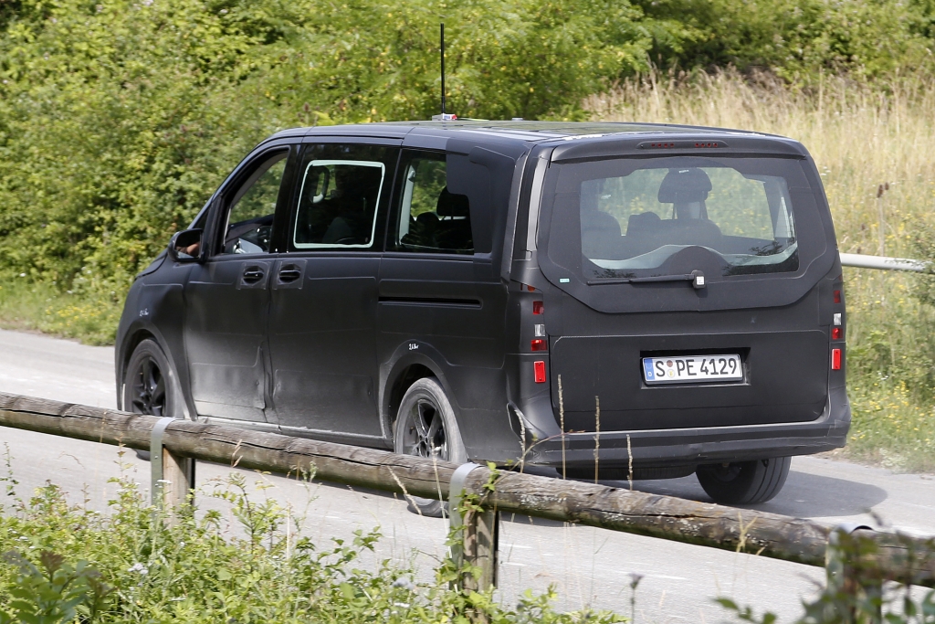 Erwischt: Erlkönig Mercedes Viano – Nasenkorrektur für die nächste Generation