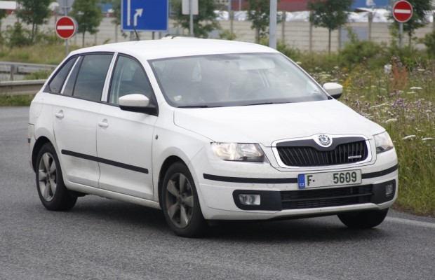 Erwischt: Erlkönig Škoda Rapid Spaceback – Kombi kommt noch 2013!