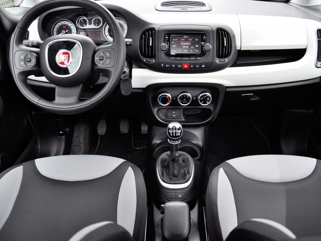 Fahrbericht Fiat 500L 1.4 16V: Schickes Auto, schwacher Antrieb
