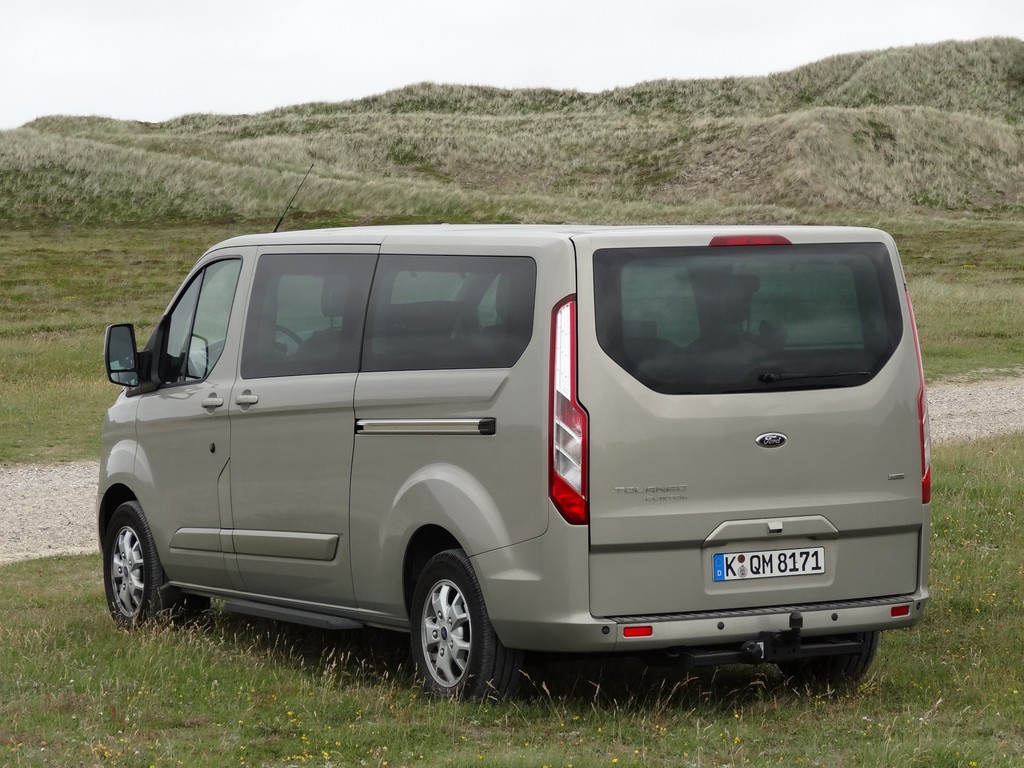 Fahrbericht Ford Tourneo Custom mit langem Radstand: Stilvoller