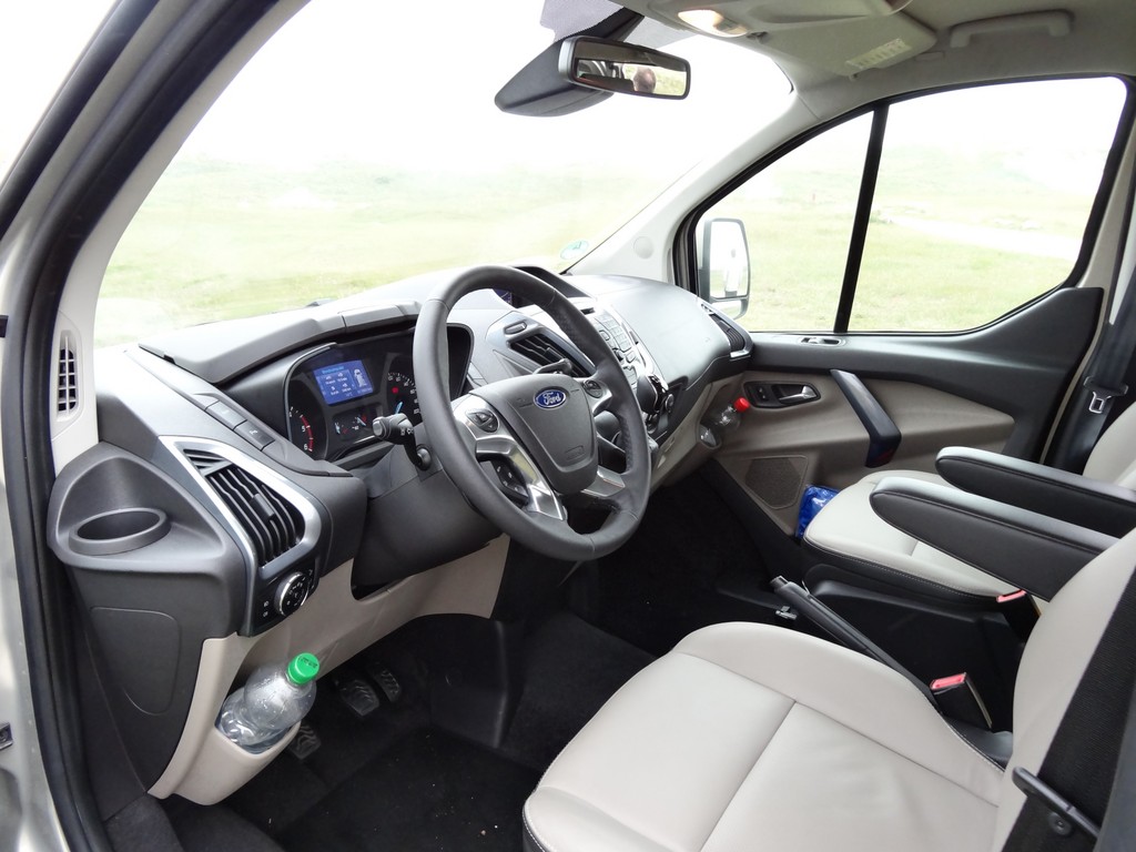Fahrbericht Ford Tourneo Custom mit langem Radstand: Stilvoller