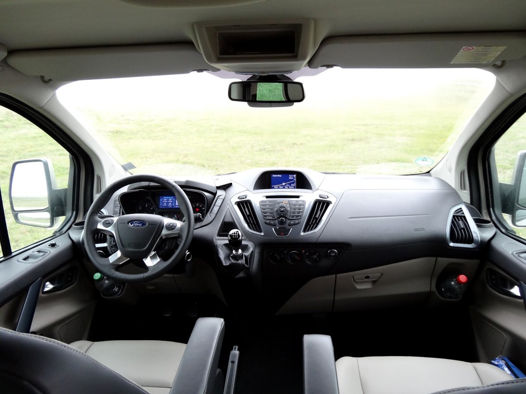 Fahrbericht Ford Tourneo Custom mit langem Radstand: Stilvoller