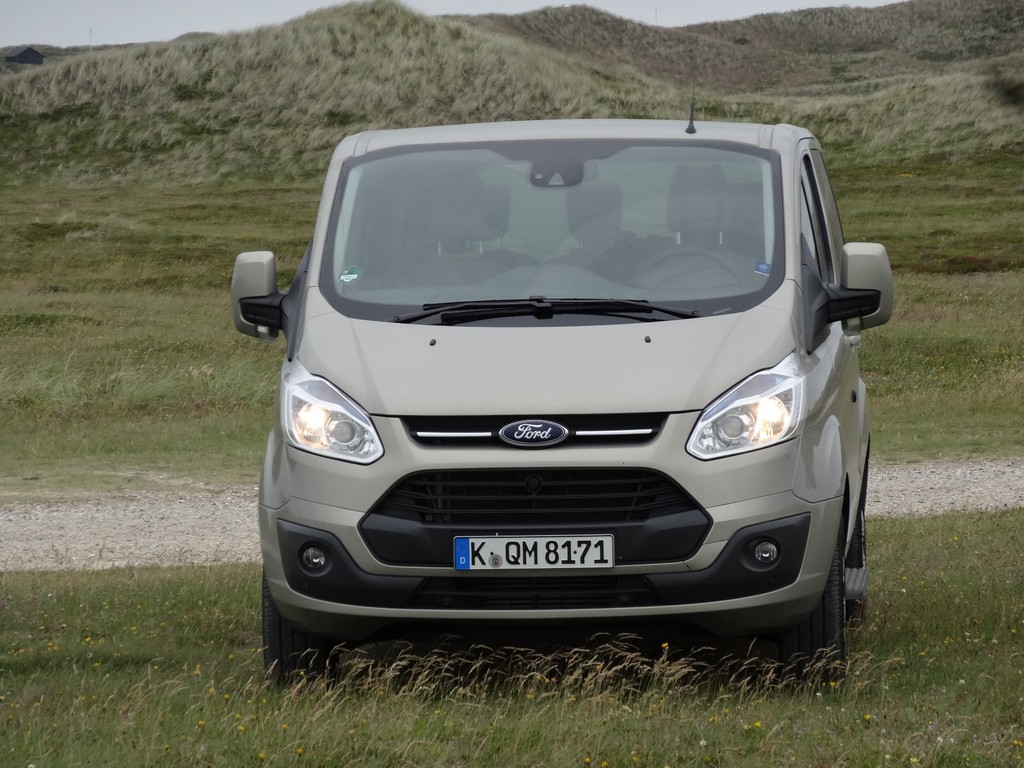 Fahrbericht Ford Tourneo Custom mit langem Radstand: Stilvoller