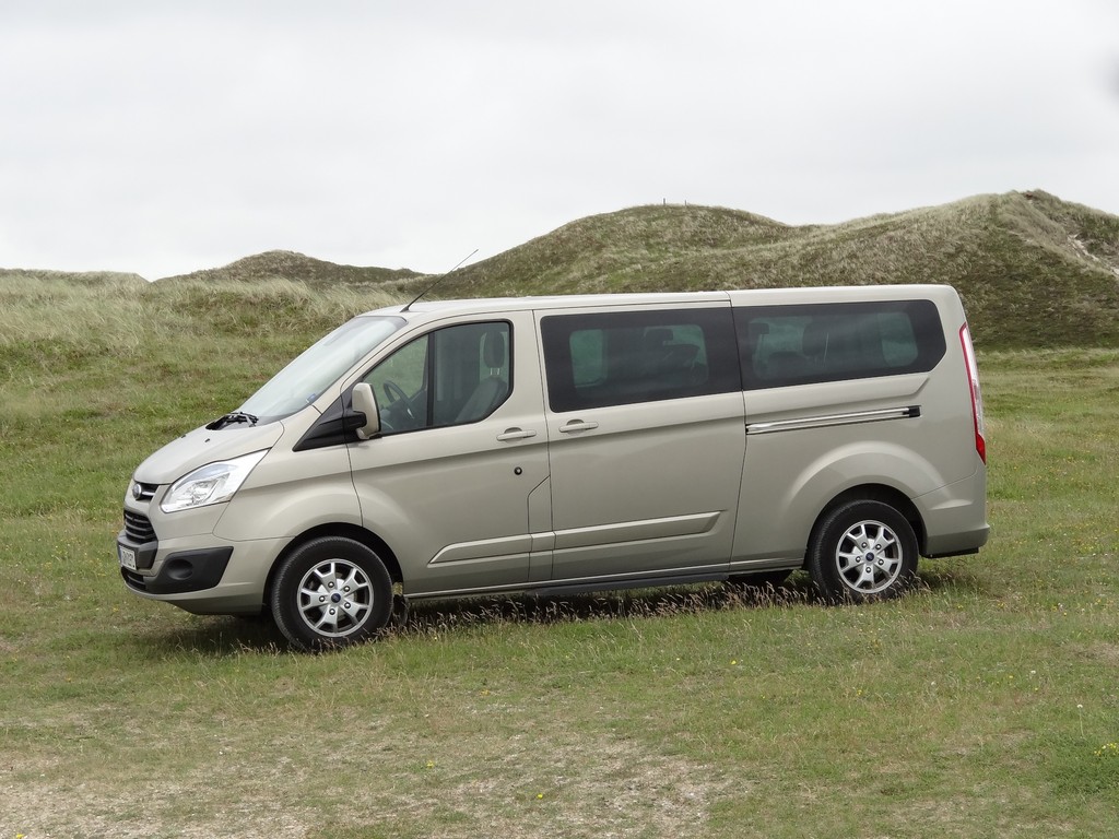Fahrbericht Ford Tourneo Custom mit langem Radstand: Stilvoller