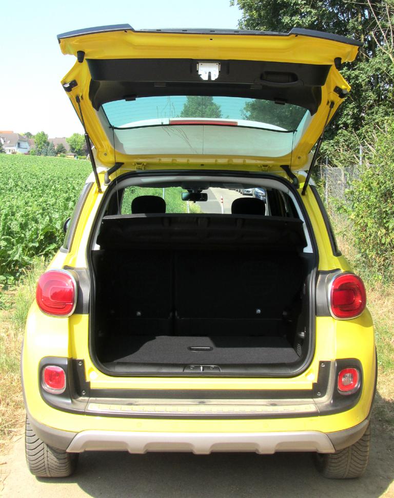 Fiat 500L Trekking: Das Gepäckabteil fasst 400 bis 1310 Liter. 