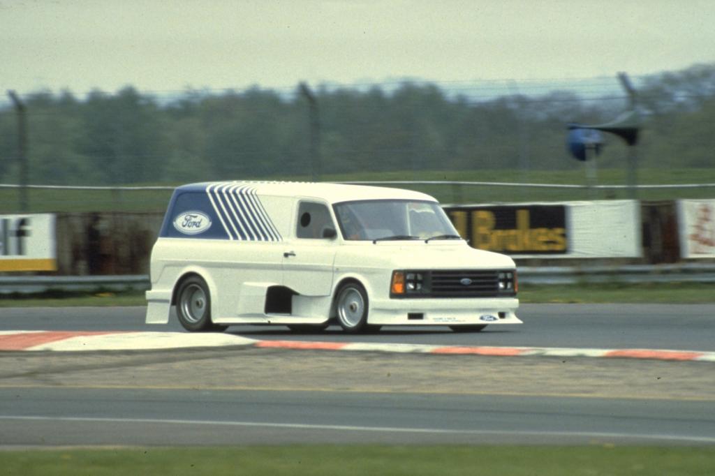 Ford Transit Supervan II Jahr 1985