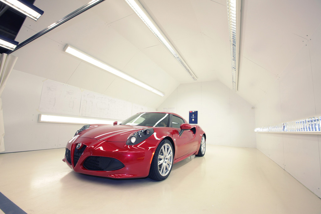 Goodwood: Erste Ausfahrt des Alfa Romeo 4C