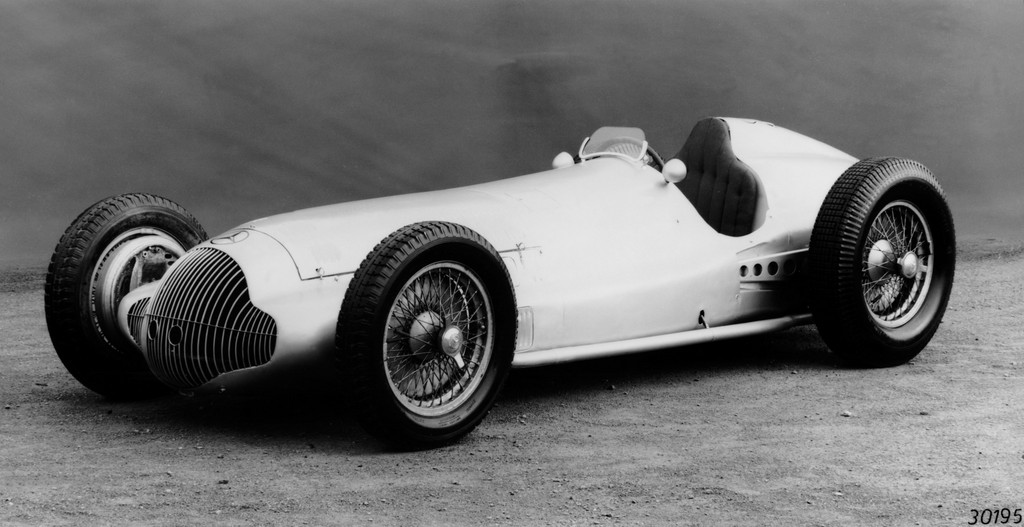 Historie: Mercedes-Benz Dreifachsieg 1938 in Frankreich