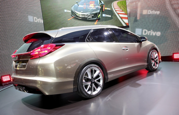 IAA 2013: Honda Civic Tourer mit adaptivem Fahrwerk
