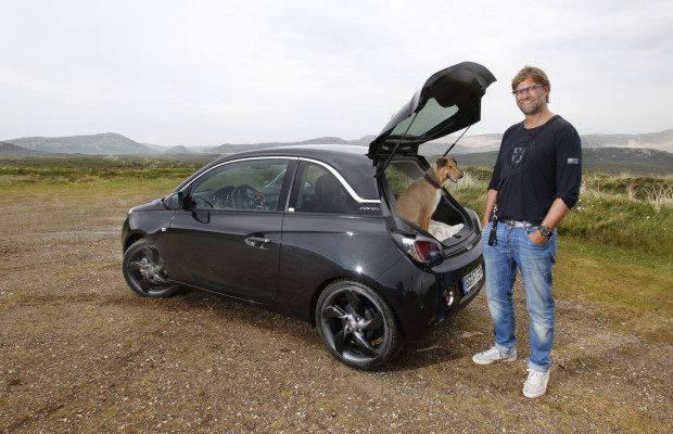 Jürgen Klopp genießt den Opel Adam auf Sylt