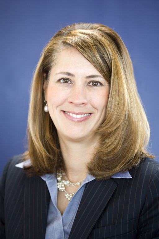Julie Tolley ist Eaton-Vice