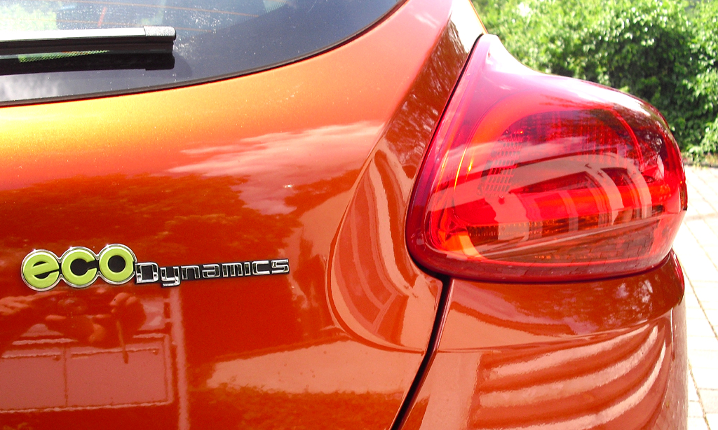Kia Pro Cee'd: Moderne Leuchteinheit hinten mit Ecodynamics-Schriftzug. 