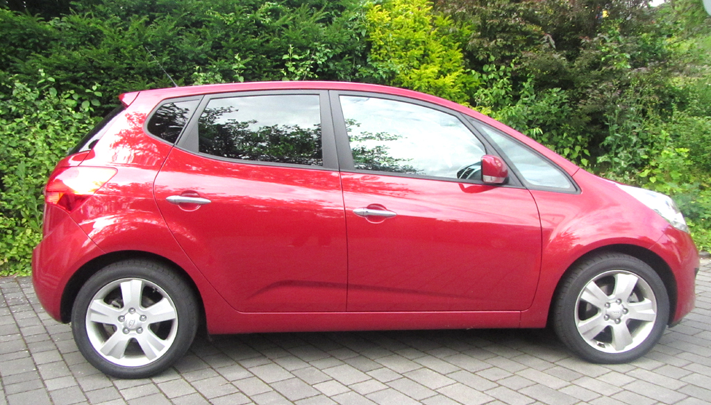 Kia Venga: Und so sieht der Minivan von der Seite aus.