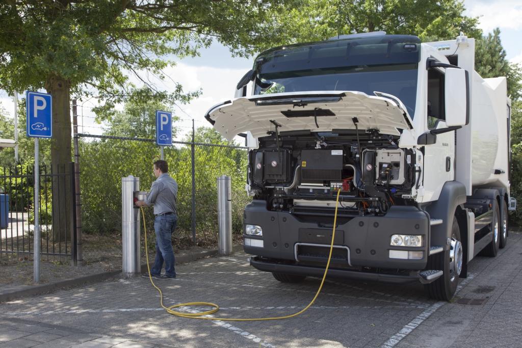 Lkw ohne Emissionen - Tonnenschwere Leisetreter