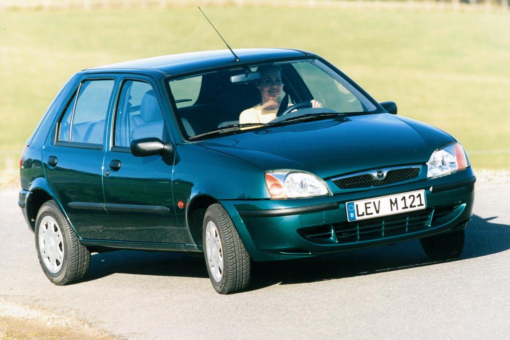 Mazda 121 ab 1999 Schwestermodell des Ford Fiesta