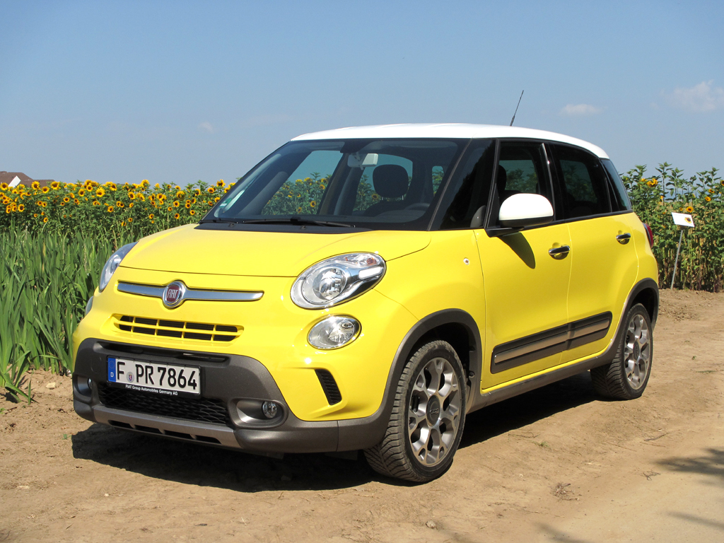 Mehr Bodenfreiheit, Traktionskontrolle Standard: Fiat 500L Trekking. 