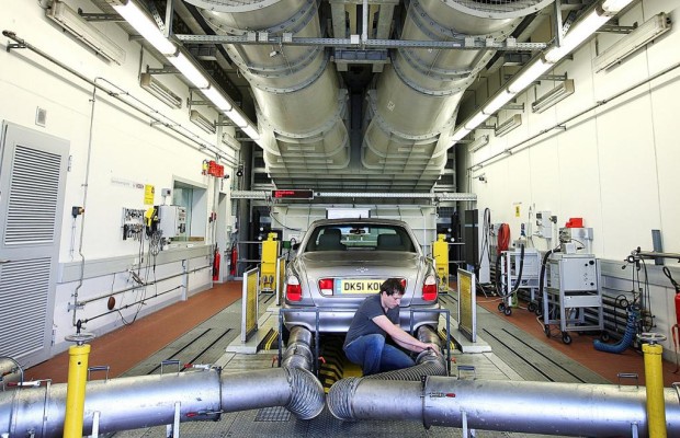 Merkel bremst Automobilentwicklung
