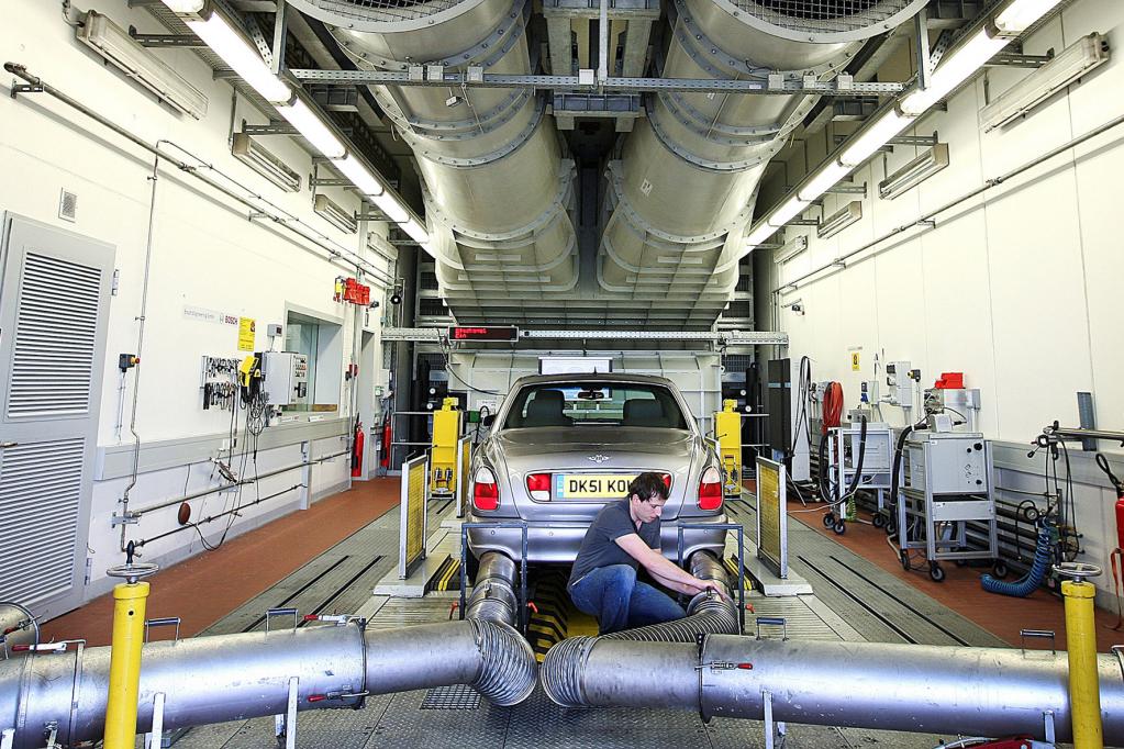 Merkel bremst Automobilentwicklung
