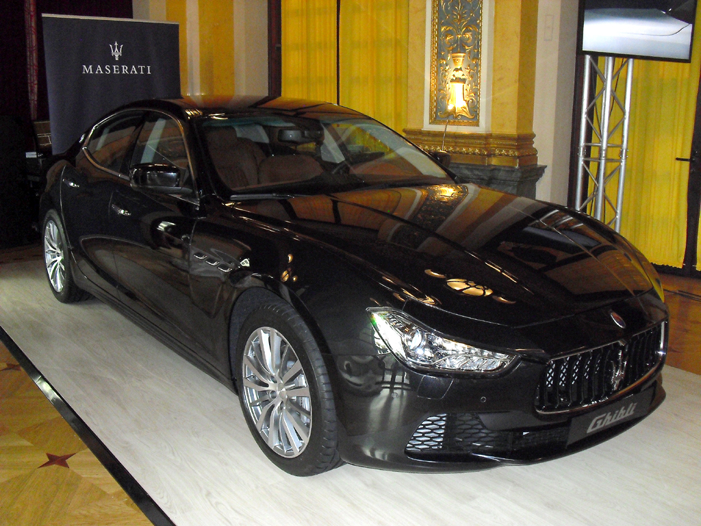 Mit Ghibli steigt Maserati ins Segment der Businesslimousinen ein / Sogar Diesel