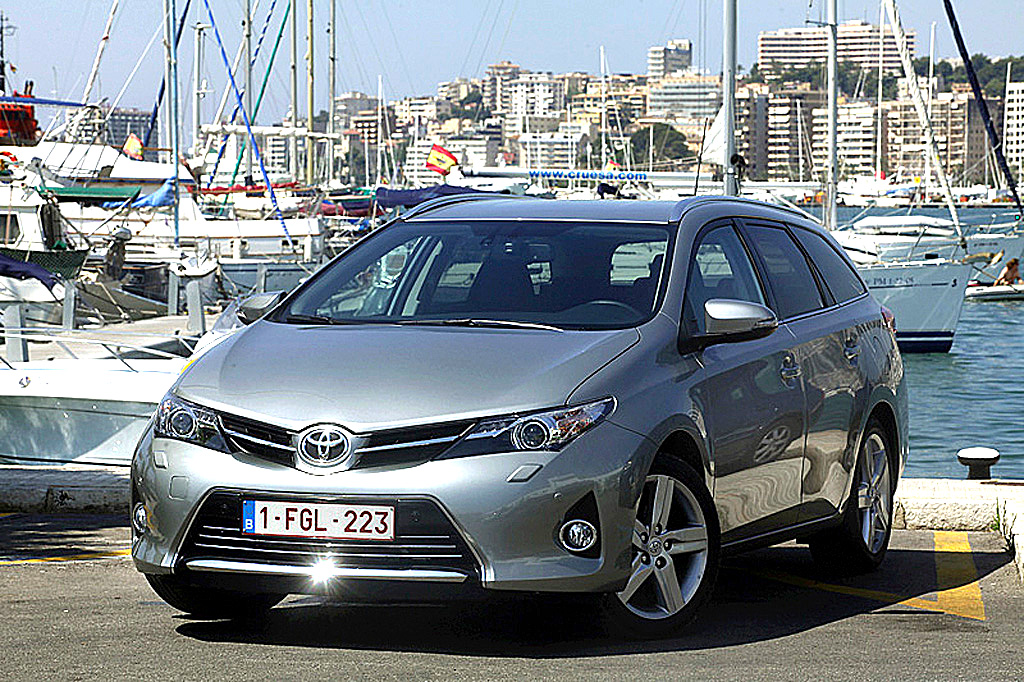 Mit mehr Nutzwert: Toyota liefert neuen Auris Touring Sports noch ab Mitte Juli aus