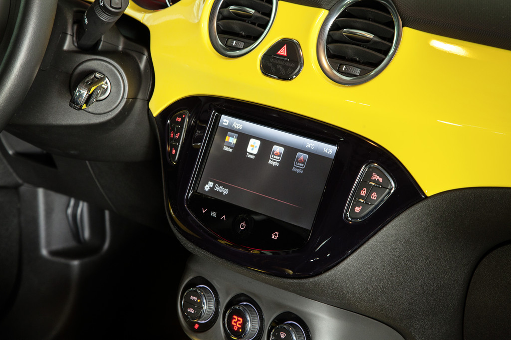 Opel Adam verfügt über IntelliLink