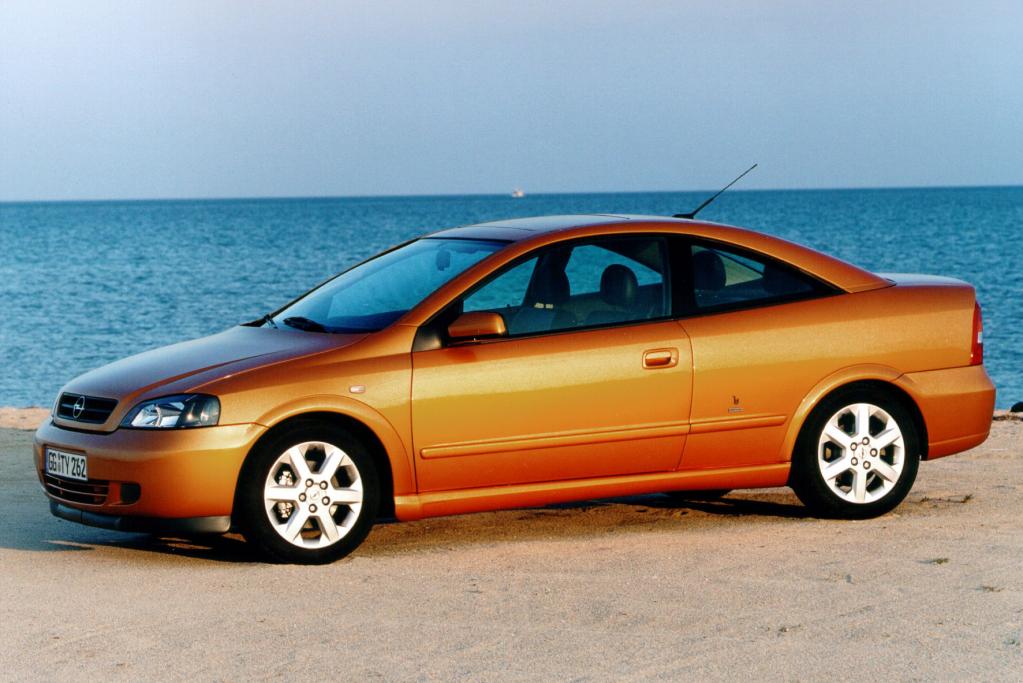 Opel Monza-Concept:Coupé-Tradition für den Weg in die Zukunft