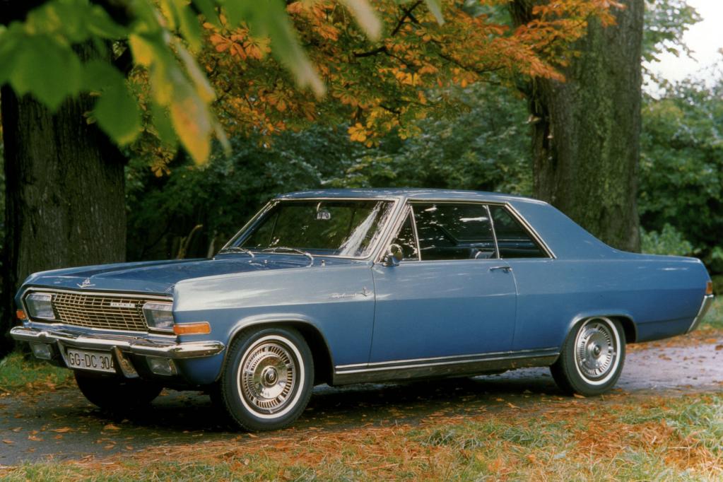 Opel Monza-Concept:Coupé-Tradition für den Weg in die Zukunft