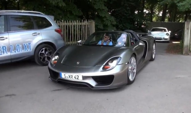 Porsche 918 Spyder gibt sein Debut
