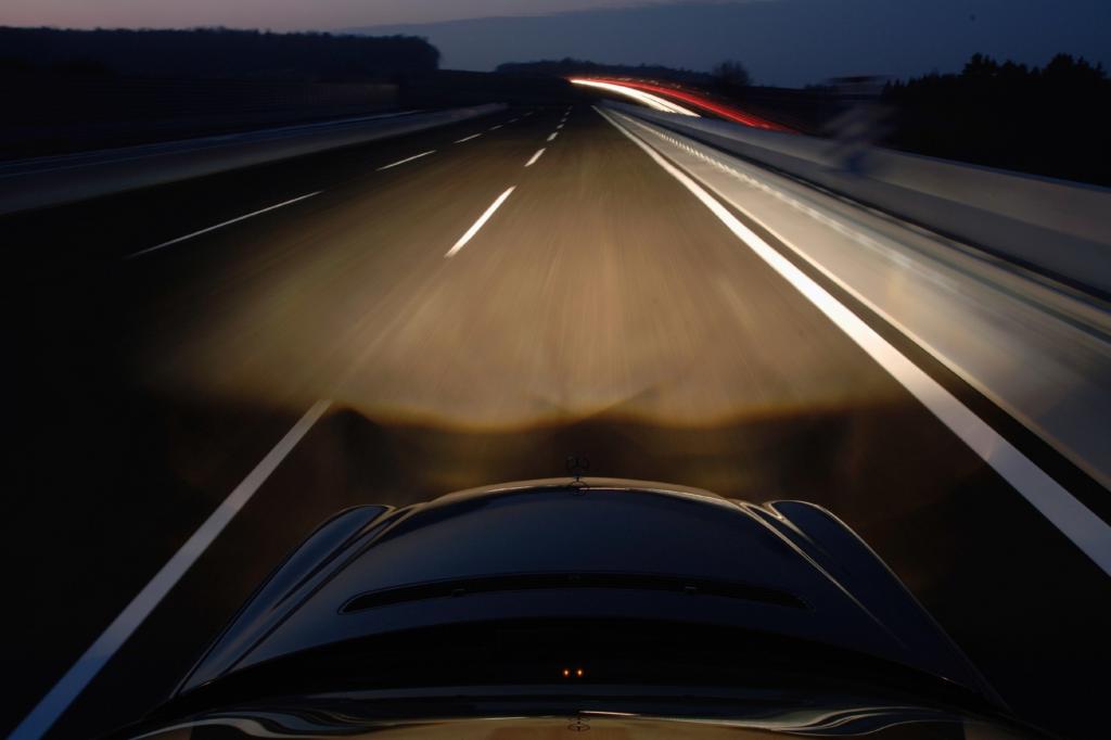 Ratgeber: Urlaubsfahrt bei Nacht - Ausgeruht fährt es sich am besten