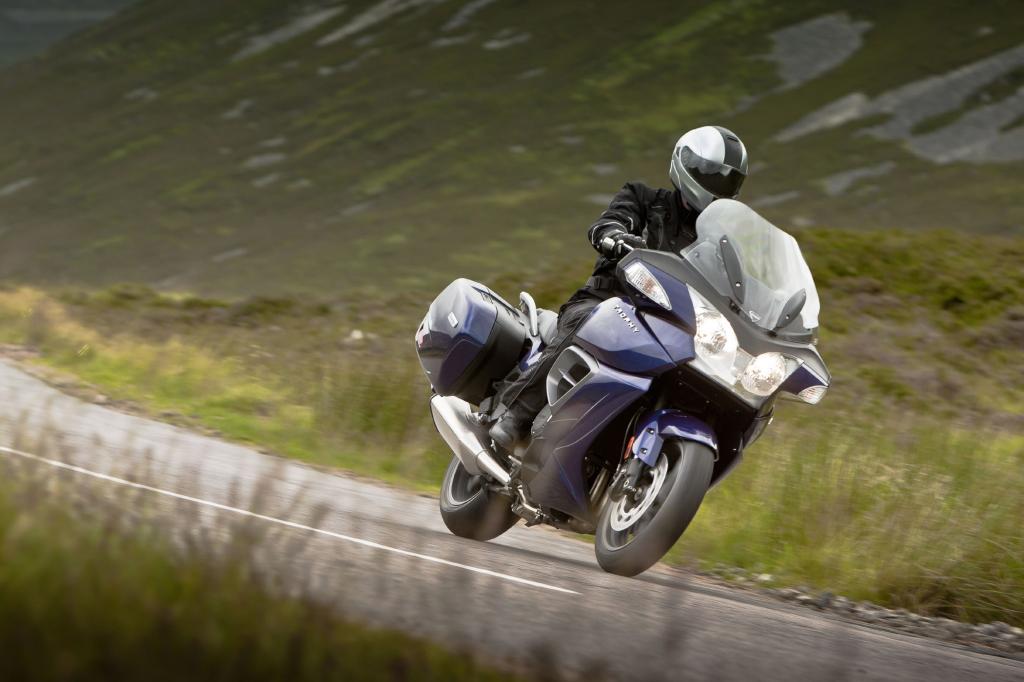 Reisebikes von BMW, Triumph und Kawasaki - Vier für die große Tour