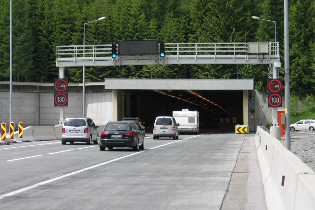 Richtiges Verhalten im Tunnel - Gut durch die Röhre
