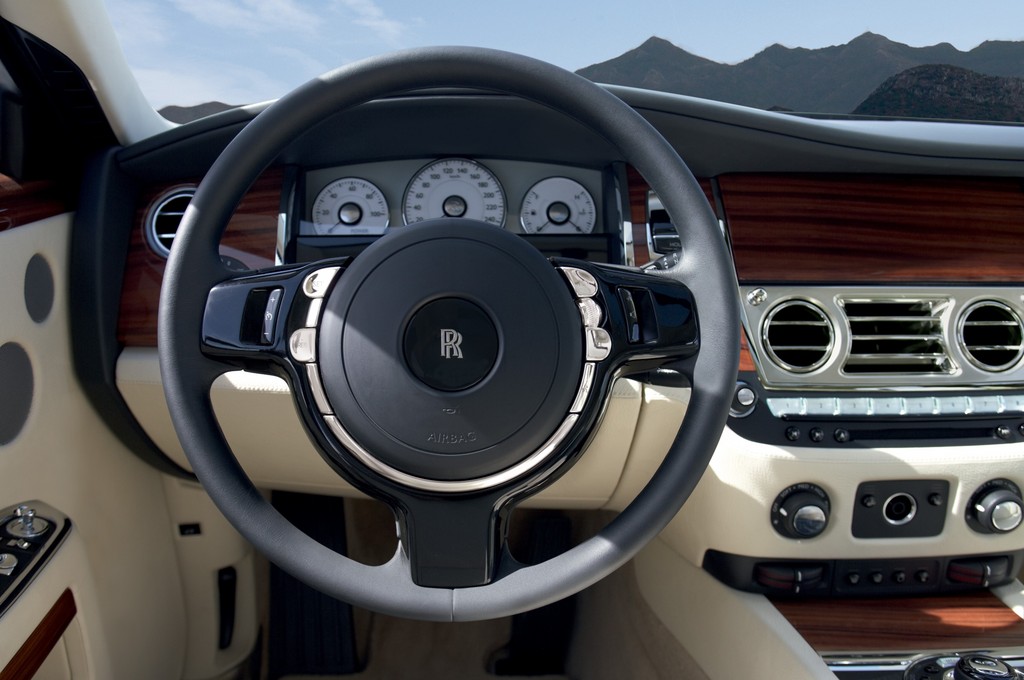 Rolls-Royce Ghost und Drophead Coupé: Fast alles einzigartig