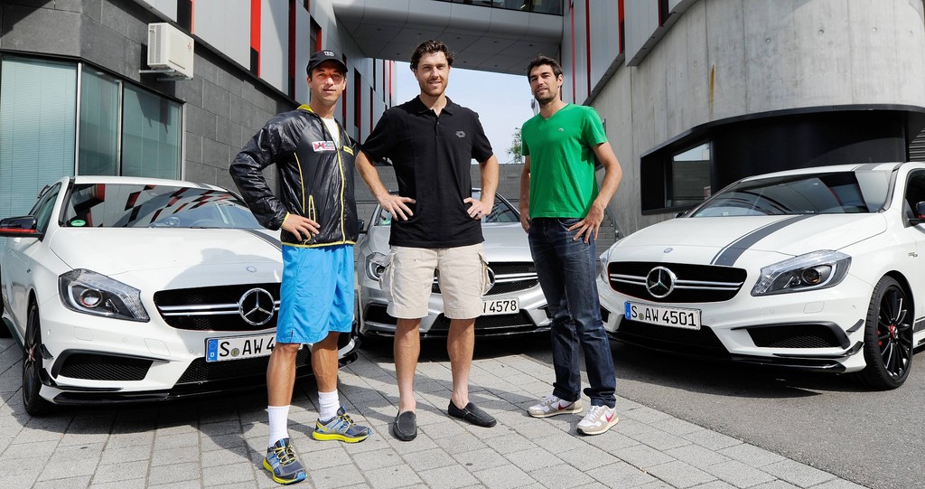 Tennisstars fahren Mercedes-Benz A45 AMG