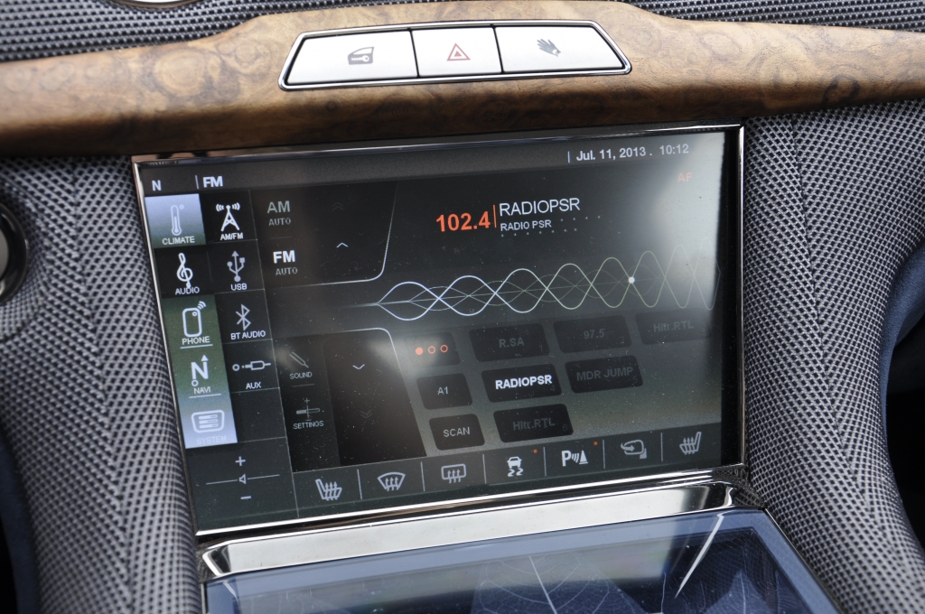 Test Fisker Karam – Mit dem Strom schwimmen