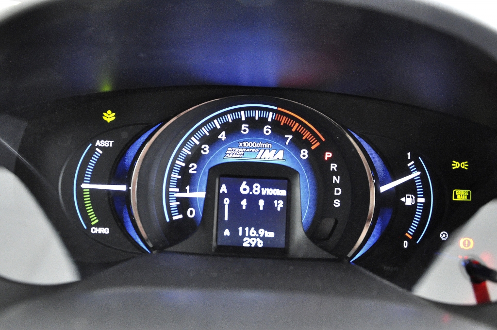 Test Honda Insight 1.3i-DSI VTEC IMA Exclusive: Von Lieblingsstrecken und Mini-Steuer