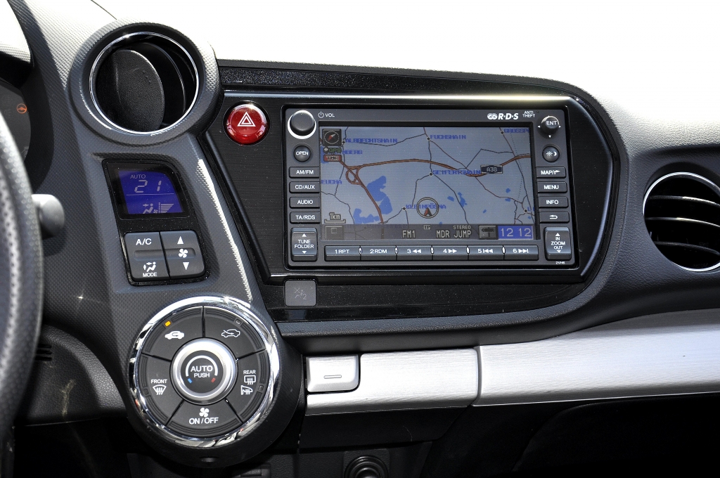 Test Honda Insight 1.3i-DSI VTEC IMA Exclusive: Von Lieblingsstrecken und Mini-Steuer