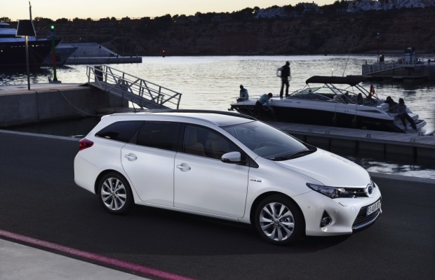 Toyota Auris Touring Sports – Kompakter Kombi auch als Hybrid