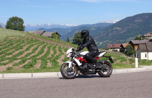 Triumph Street Triple R - Im Detail verbessert