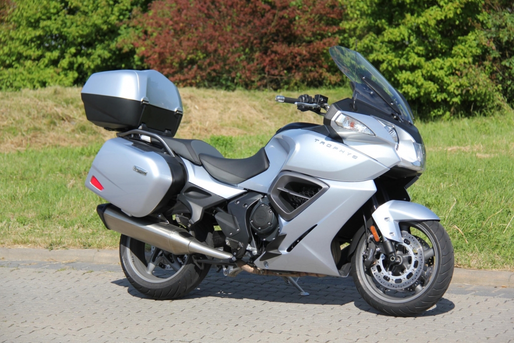 Triumph Trophy SE